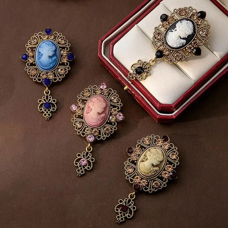 Baroque Cameo Brooch – Vintage Hollow Alloy Portrait Pin