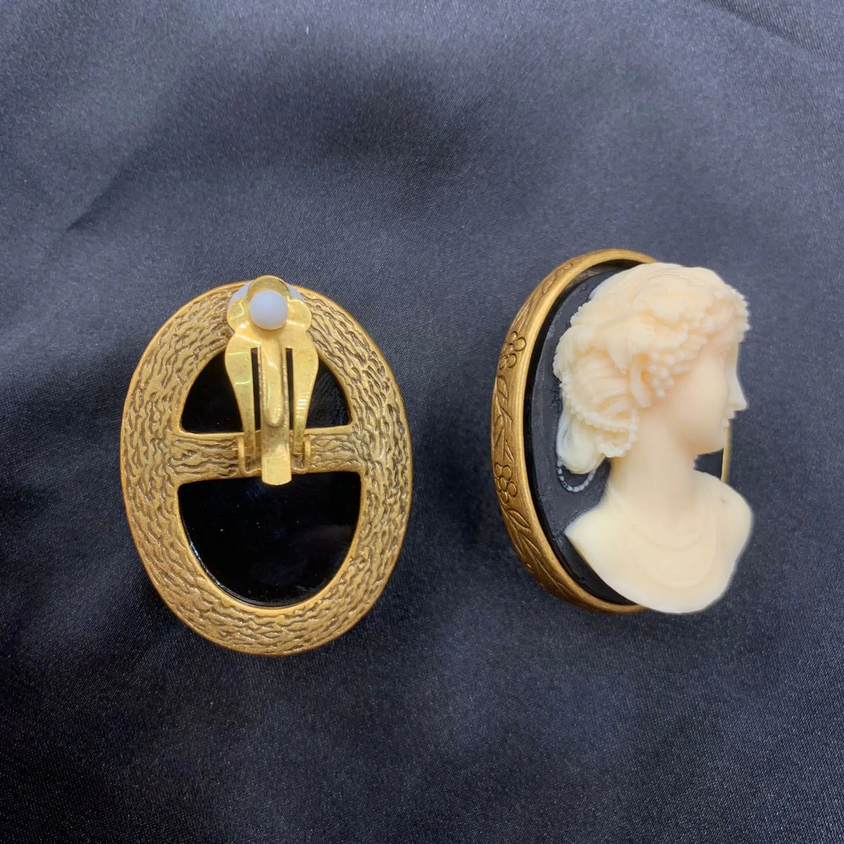 Victorian Cameo Clip-On Earrings | French Vintage Court Style Portrait Jewelry
