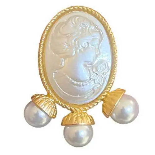 Baroque Cameo Brooch – Vintage Hollow Alloy Portrait Pin