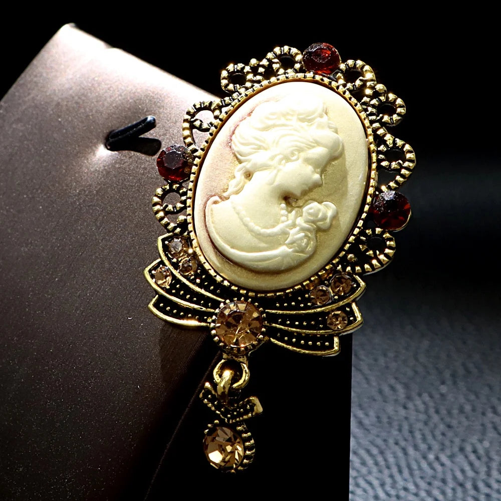 Baroque Cameo Brooch – Vintage Hollow Alloy Portrait Pin
