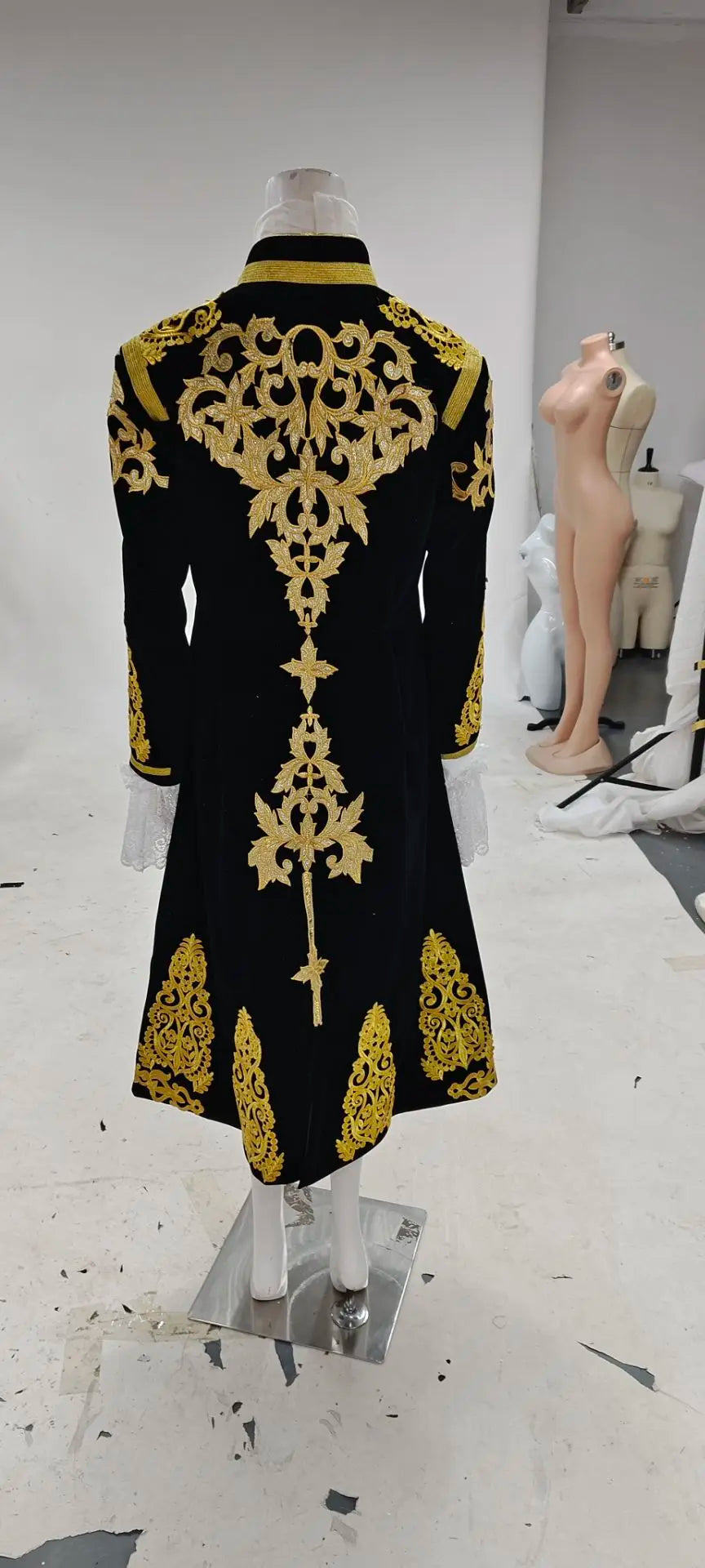 Victorian Aristocrat Gentleman Costume Set – 18th Century Rococo Baroque Tailcoat Suit