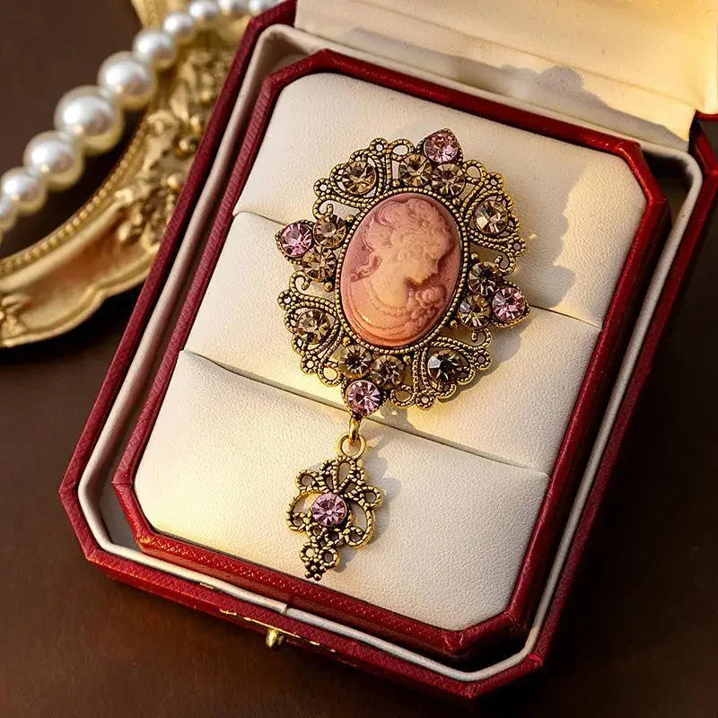Baroque Cameo Brooch – Vintage Hollow Alloy Portrait Pin