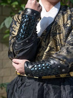 Dragon Scale Armor Bracers – Stainless Steel & Faux Leather Arm Guards for LARP, Cosplay & Historical Costume (Set of 2)
