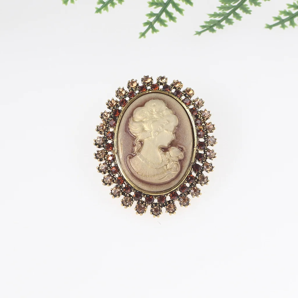 Baroque Cameo Brooch – Vintage Hollow Alloy Portrait Pin